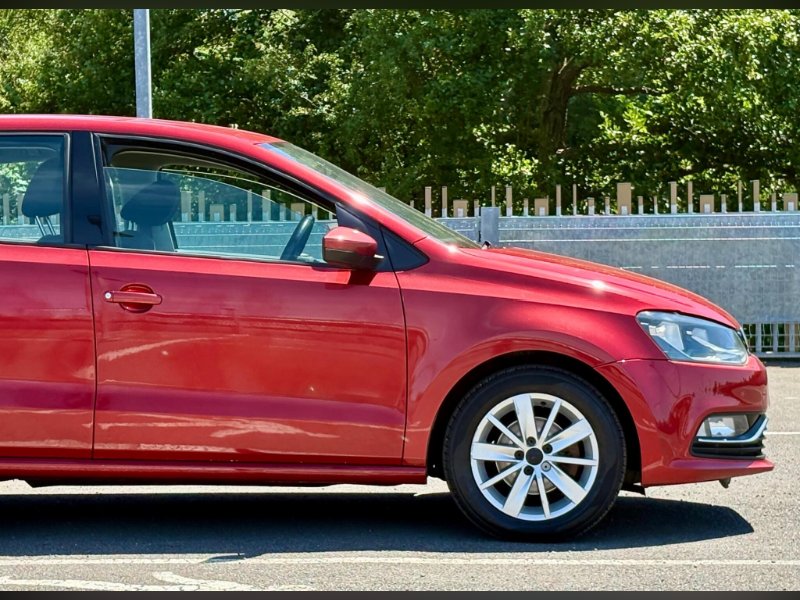 VOLKSWAGEN POLO 1.2 TSI BLUEMOTION TECH SE EURO 6 S S 5DR YEAR 2015...